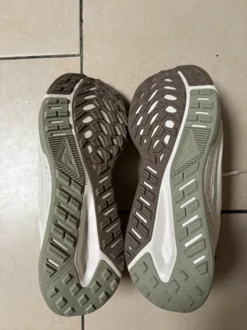 Nike Chaussure de sport bike d'occasion — image 5 sur 7