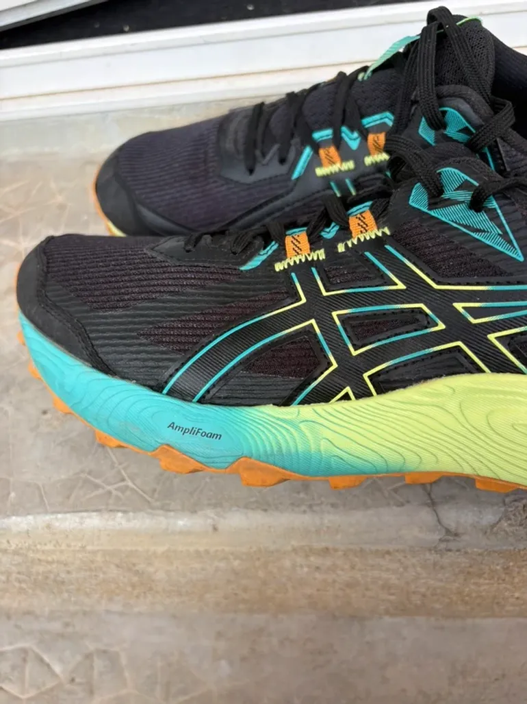 Used Asics Gel Kanaku 6 bike — image 2 of 9