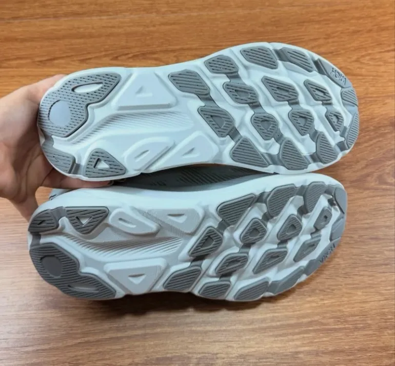 Used Hoka Clifton 9 bike — image 3 of 3