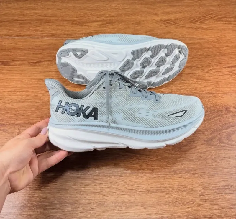 Used Hoka Clifton 9 Running Shoes