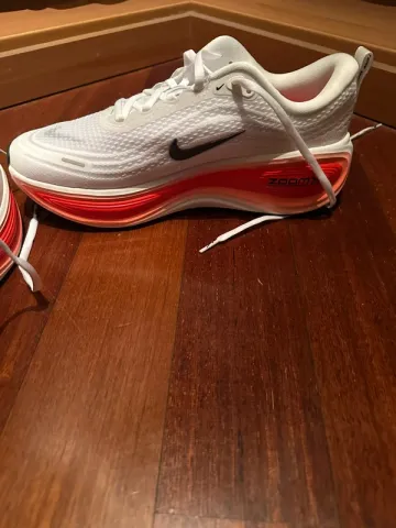 Used Nike Vomero Plus bike — image 5 of 6