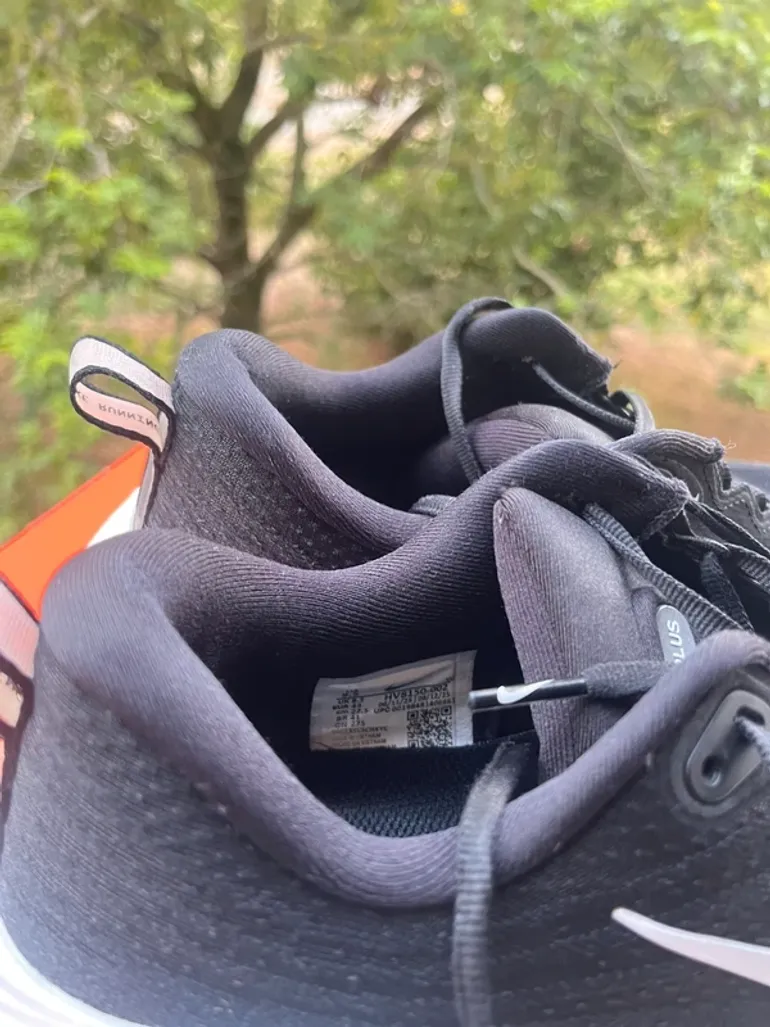 Used Nike Vomero Plus bike — image 7 of 7