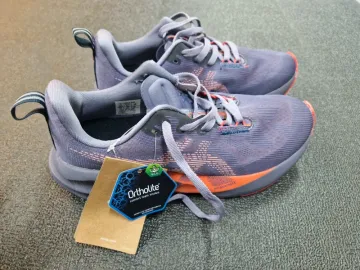 Used Asics Novablast 5 bike — image 1 of 5