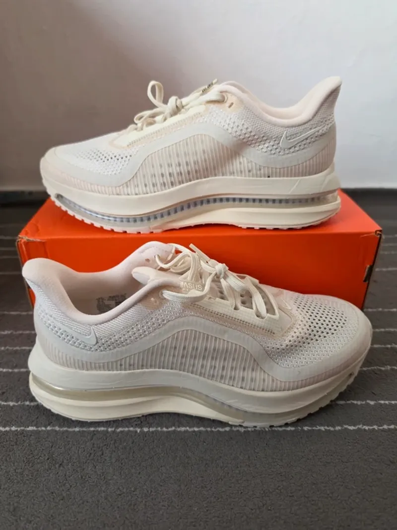 Used Pegasus Premium Running Shoes
