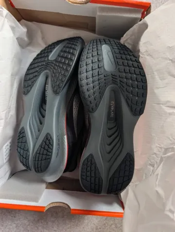 Used Nike Zoom Fly 6 bike — image 8 of 9