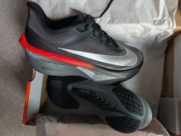 Used Nike Zoom Fly 6 bike — image 6 of 9
