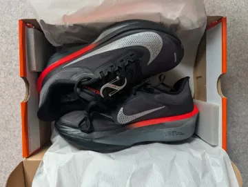 Used Nike Zoom Fly 6 bike — image 2 of 9