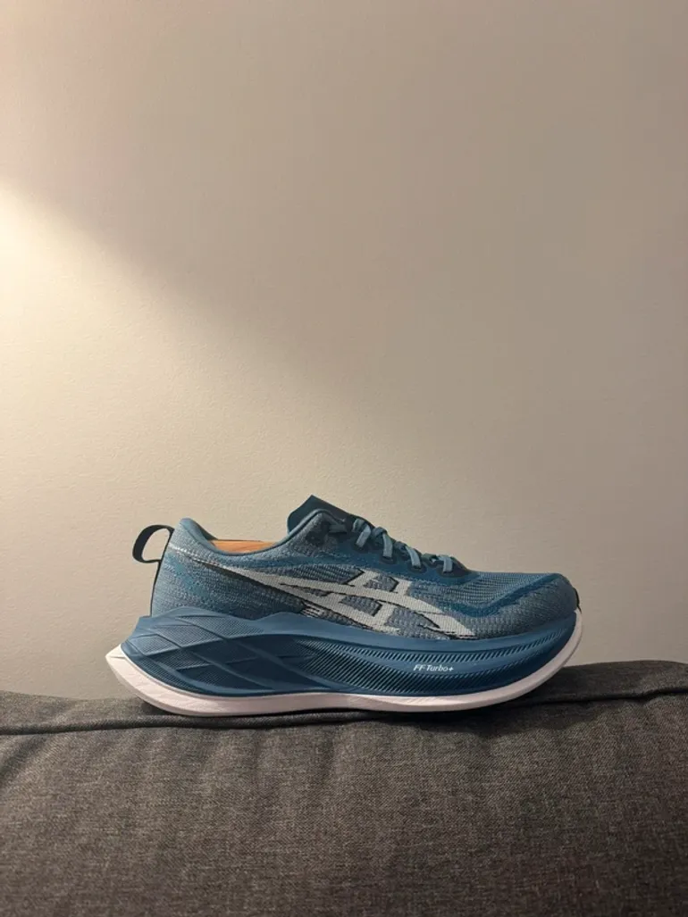 Used Asics Superblast 2 bike — image 4 of 4