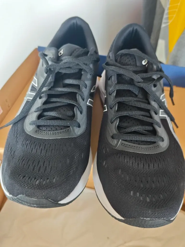 Used Asics Gel excite 6 bike — image 3 of 5