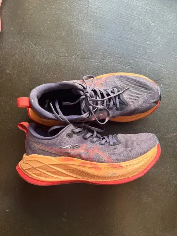 Used Asics Superblast 2 bike — image 1 of 5