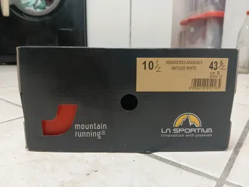 Used La Sportiva Akasha II bike — image 6 of 8