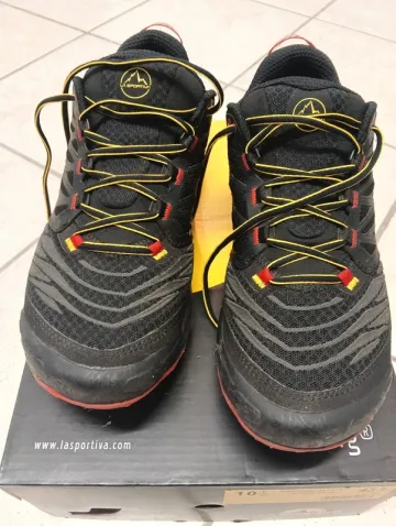 Used La Sportiva Akasha II bike — image 3 of 8