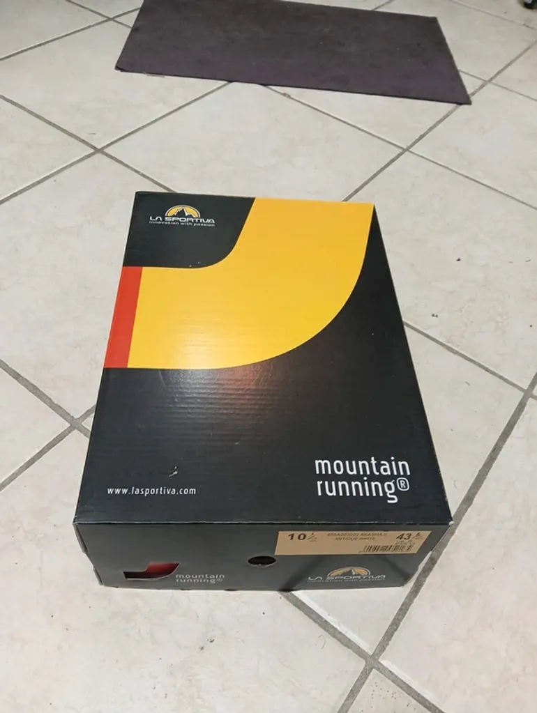 Used La Sportiva Akasha II bike — image 5 of 8
