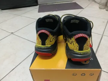 Used La Sportiva Akasha II bike — image 4 of 8