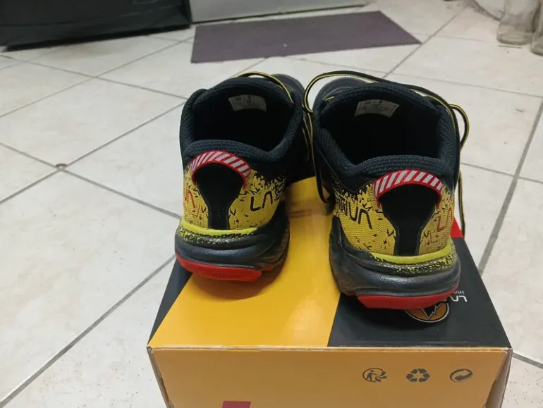 Used La Sportiva Akasha II bike — image 4 of 8