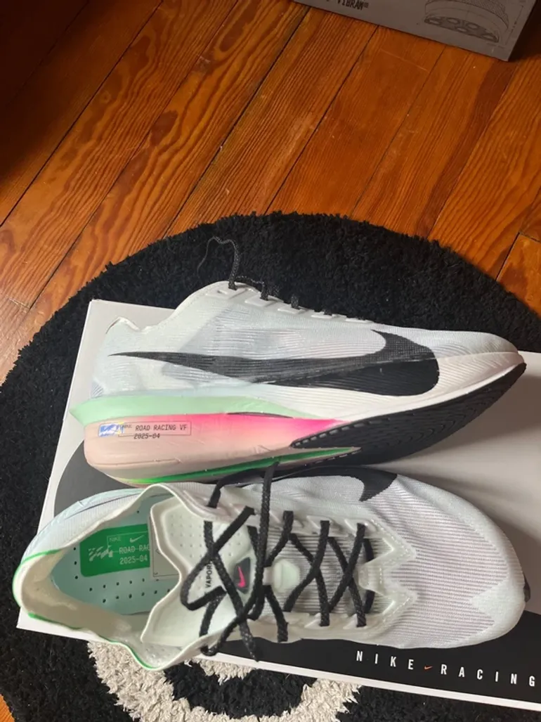 Used Nike Vaporfly 4 bike — image 4 of 5