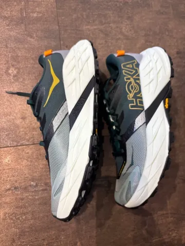 Used Hoka Speedgoat 7 bike — image 5 of 7