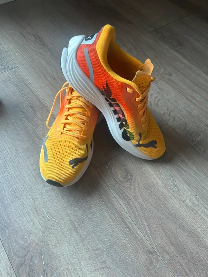 Used Nitro Velocity Running Shoes