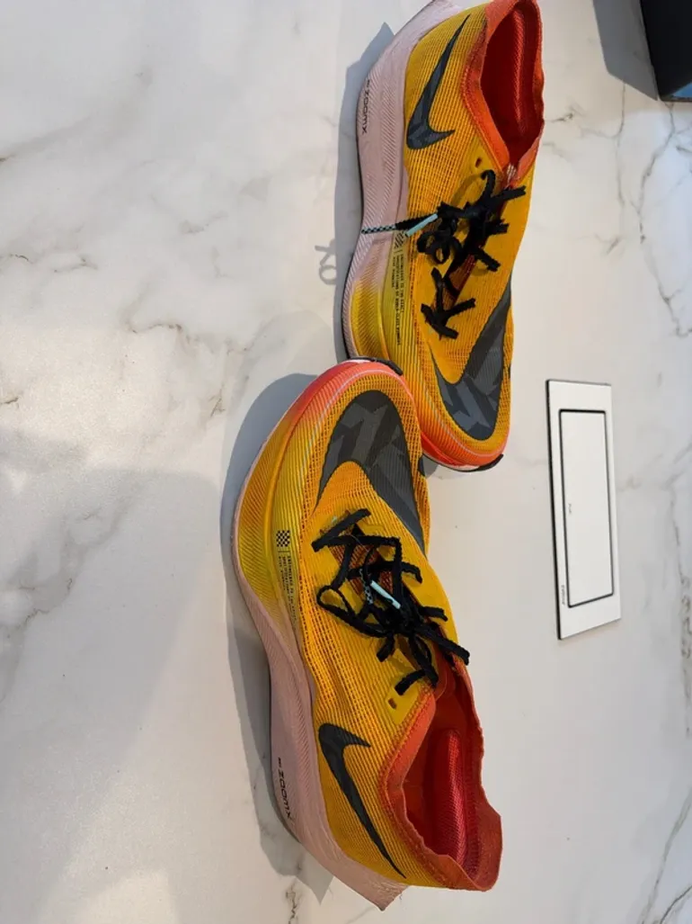 Used Nike ZoomX Vaporfly Next% 2 bike — image 3 of 5
