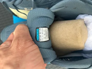 Used Hoka Challenger 8 bike — image 7 of 8