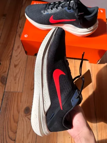 Tweedehands Nike Air Winflo 10 bike — afbeelding 4 van 8