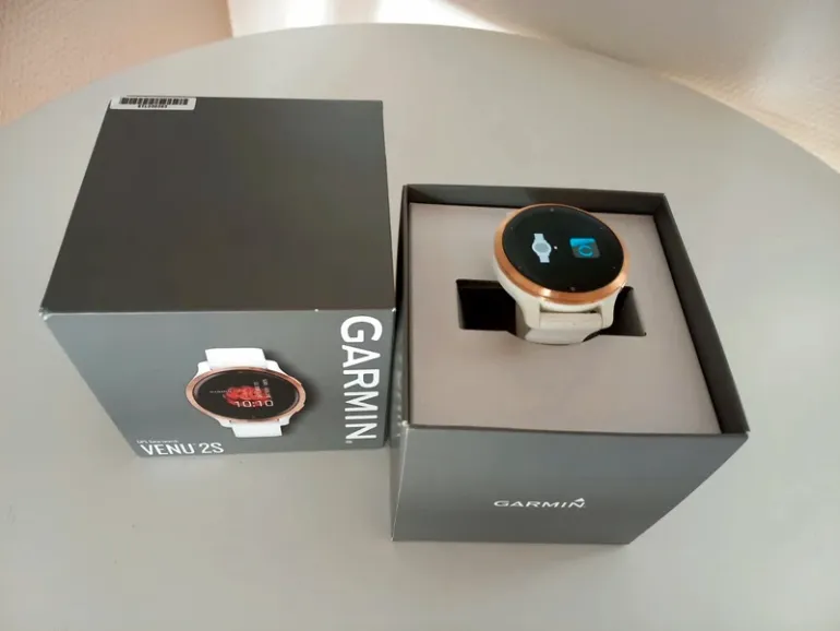 Used Garmin Venu 2S 2025 bike — image 4 of 8