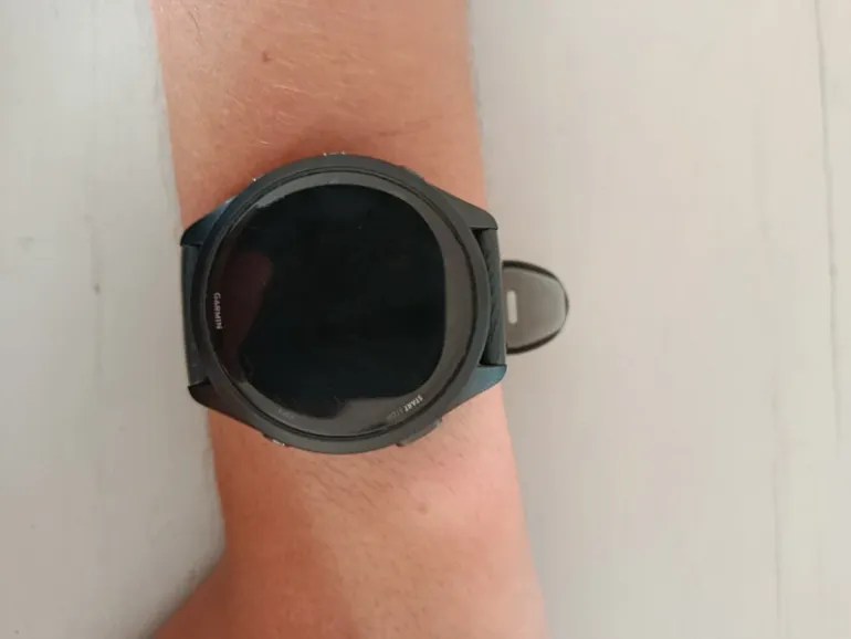 Used Garmin Forerunner 265 bike — image 3 of 8