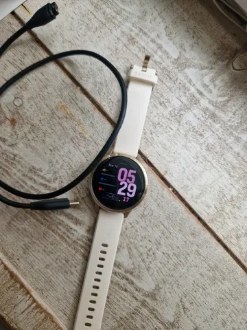 Used Garmin Venu 4 bike — image 1 of 3