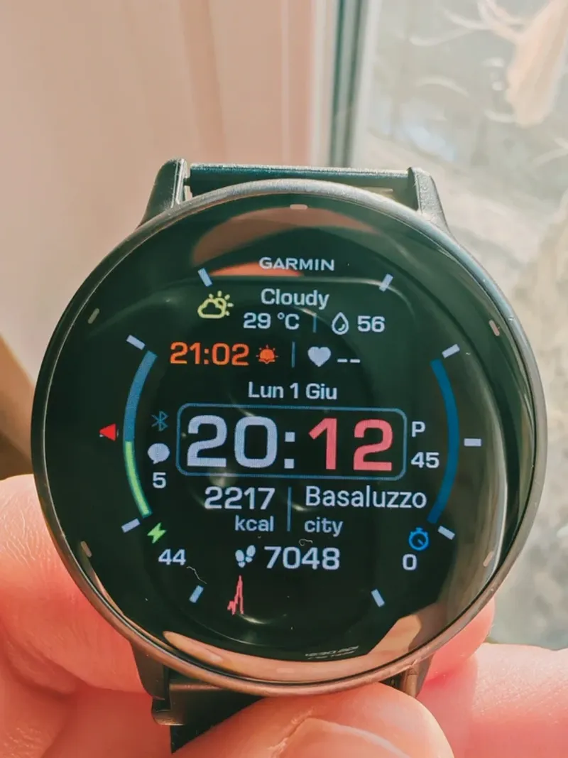 Used Garmin vivoactive 5 Electronics