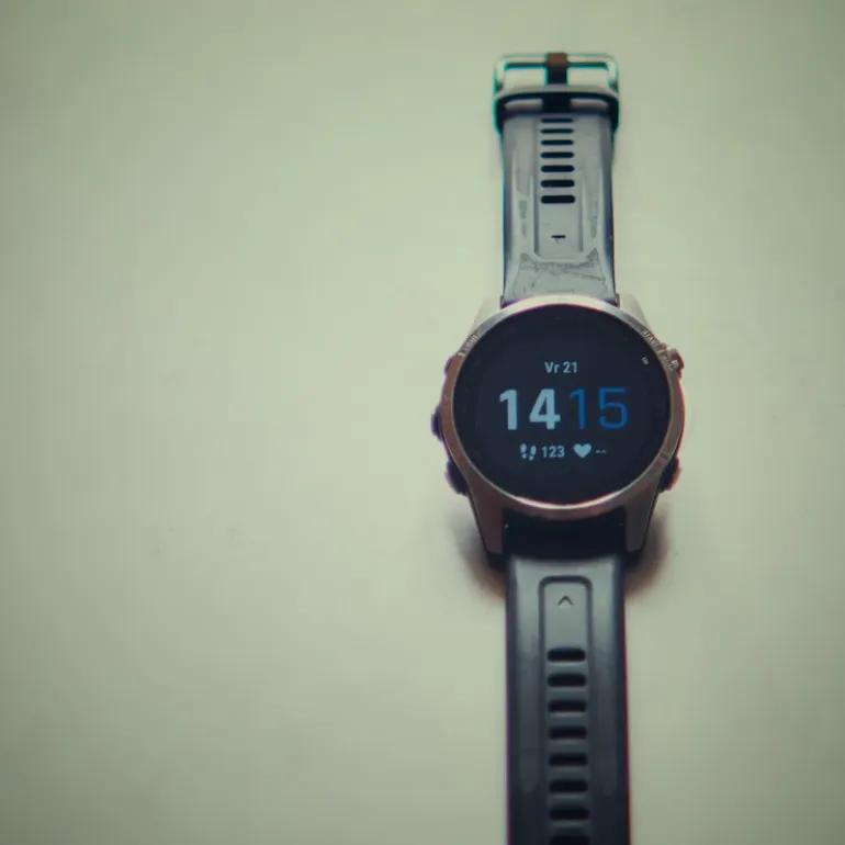Garmin Fēnix 7s bike d'occasion — image 3 sur 4