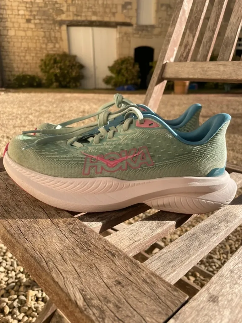 Tweedehands Hoka Mach 6 bike — afbeelding 1 van 4