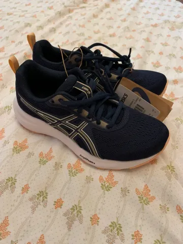 Brugt Asics Shoes bike — billede 1 af 6