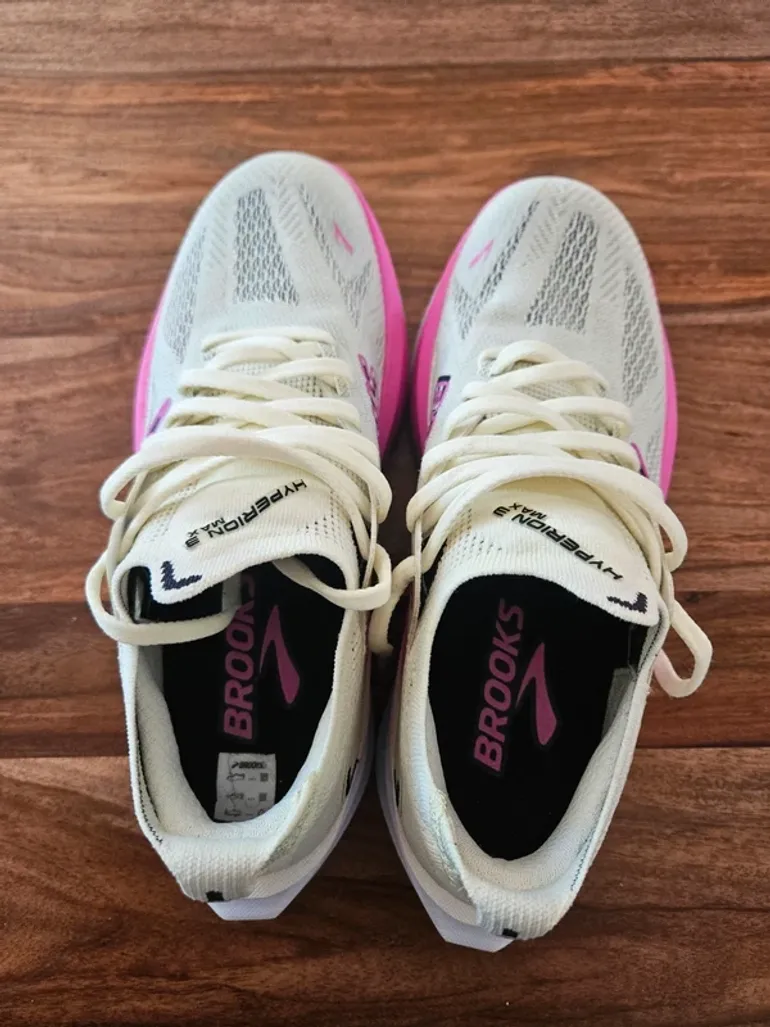 Brooks Hyperion Max 3 bike usato — immagine 3 di 6