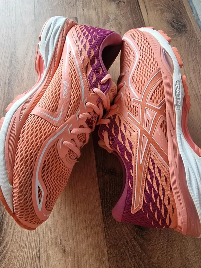 Brugt Asics Gel-Cumulus 19 bike — billede 3 af 15