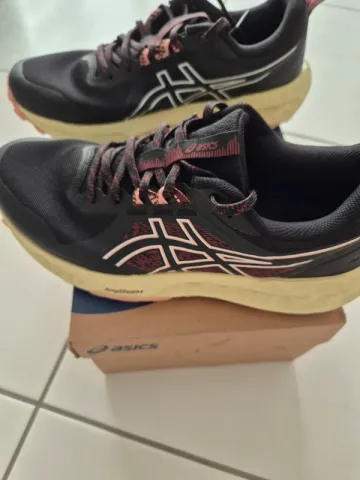 Used Asics Gel Sonoma 8 bike — image 4 of 8
