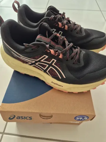 Used Asics Gel Sonoma 8 bike — image 1 of 8
