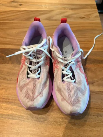 Brugt Asics Novablast bike — billede 2 af 14