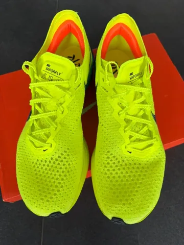 Nike Vaporfly Next% 3 bike usato — immagine 3 di 8