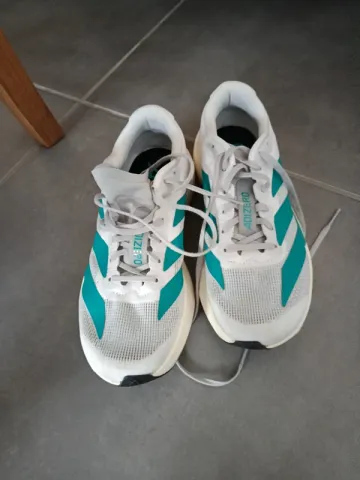 Używany Pro Adizero Lightstrike bike — zdjęcie 1 z 4