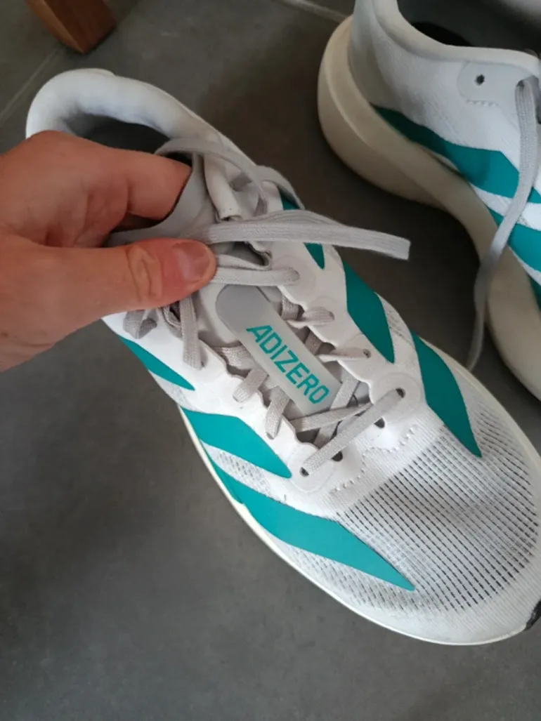 Używany Pro Adizero Lightstrike bike — zdjęcie 2 z 4