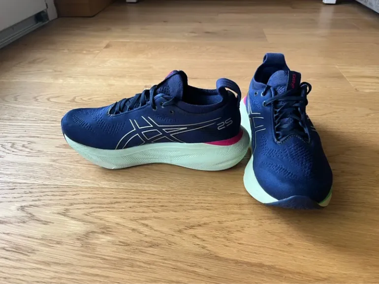 Brugt Asics Nimbus 25 bike — billede 5 af 9