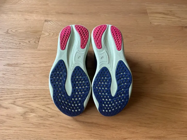 Brugt Asics Nimbus 25 bike — billede 2 af 9