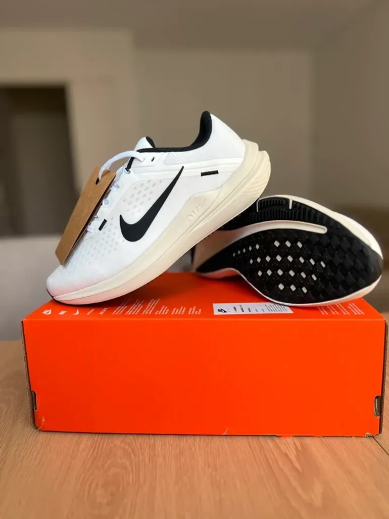 Używany Nike Air Winflo 10 bike — zdjęcie 4 z 4