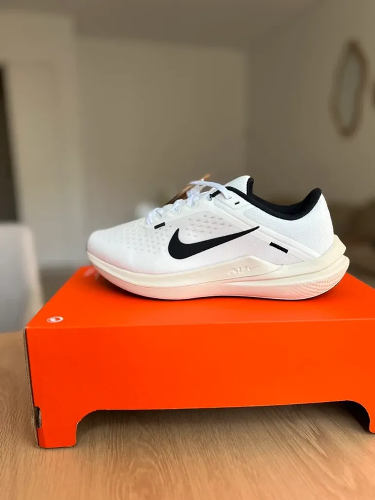 Używany Nike Air Winflo 10 bike — zdjęcie 3 z 4