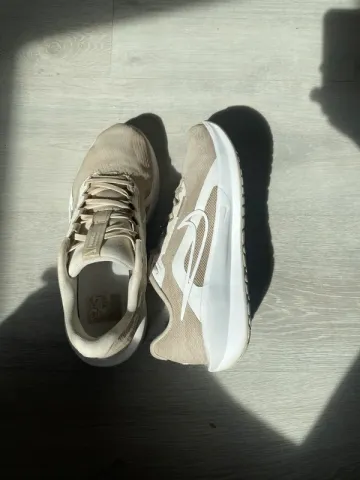 Używany Nike Running Shoes bike — zdjęcie 2 z 3