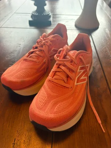 Używany New Balance Fresh Foam X More v6 bike — zdjęcie 2 z 5