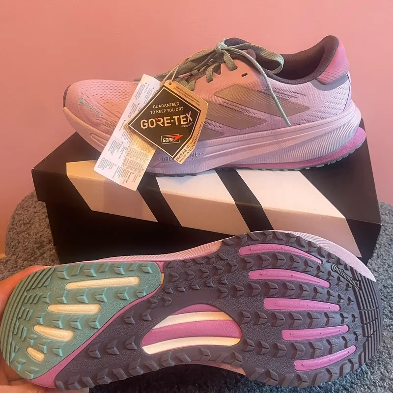 Used Continental Supernova Rise GTX Running Shoes