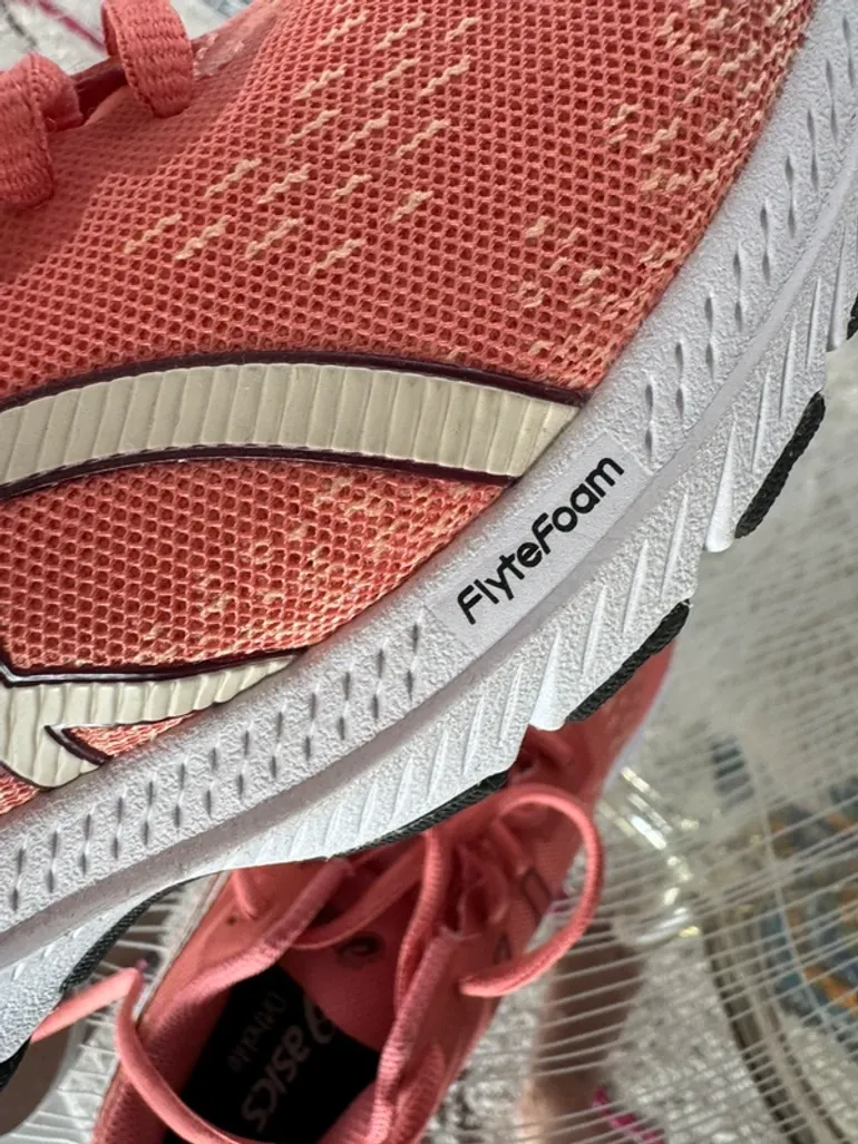Używany Asics Flyfoam bike — zdjęcie 7 z 7