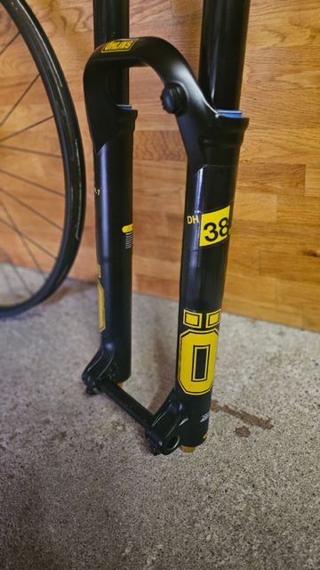 Used Öhlins DH38 Kit 2025 bike — image 6 of 12
