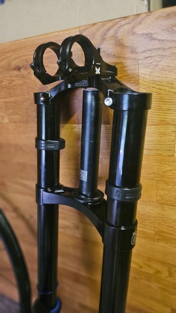 Used Öhlins DH38 Kit 2025 bike — image 9 of 12